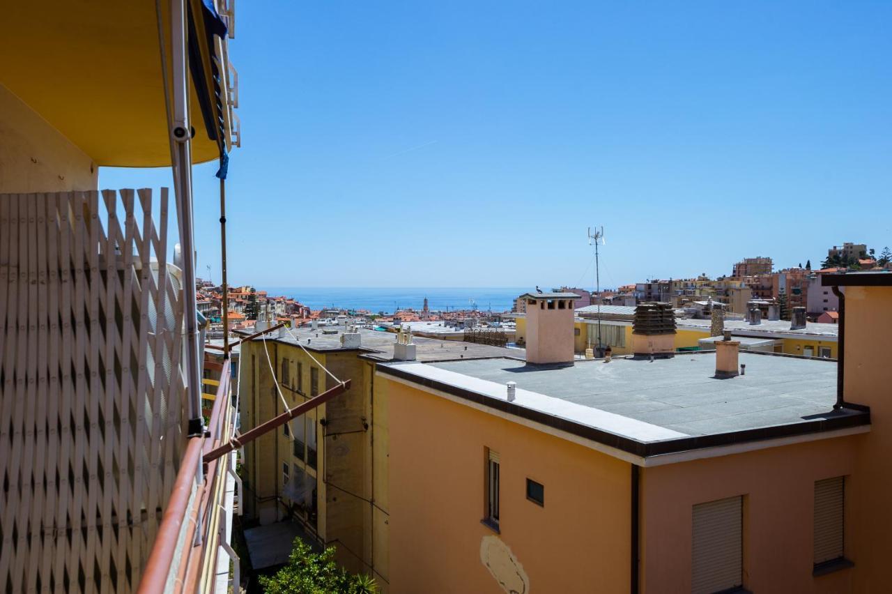 Erica - 2 Bedrooms, Terrace, Wifi
